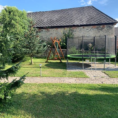 Villa Lypche Bešeňová Esterno foto