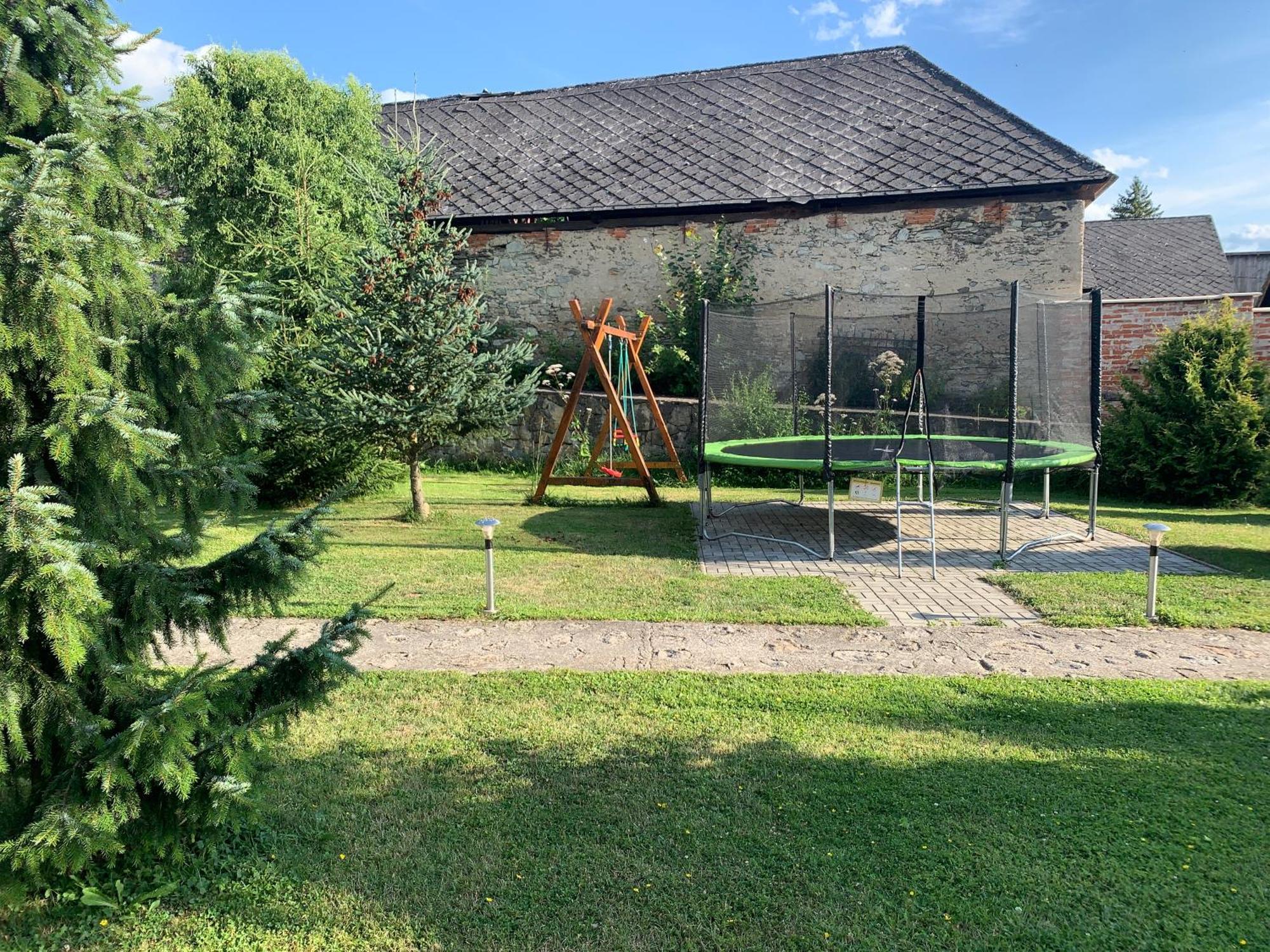 Villa Lypche Bešeňová Esterno foto