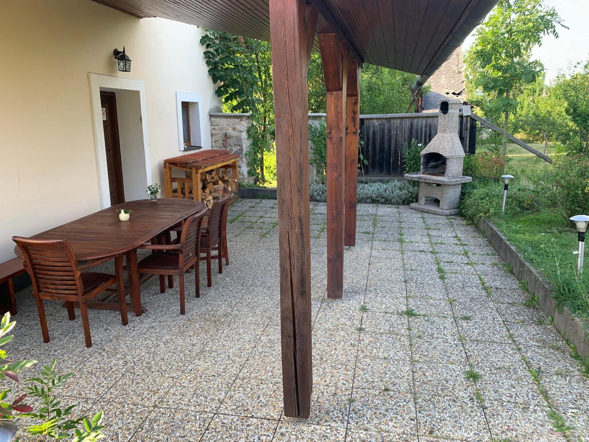 Villa Lypche Bešeňová Esterno foto