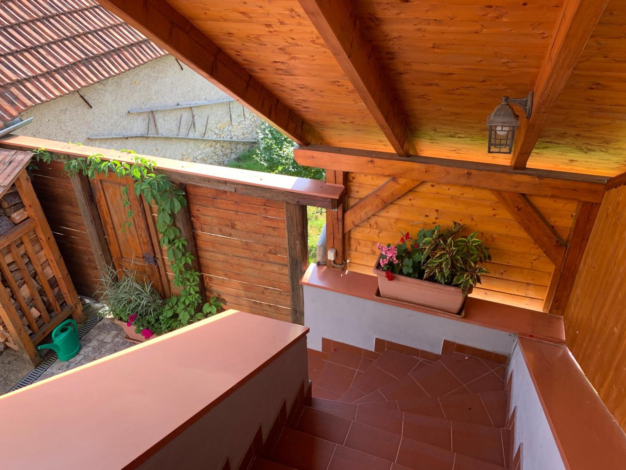 Villa Lypche Bešeňová Esterno foto