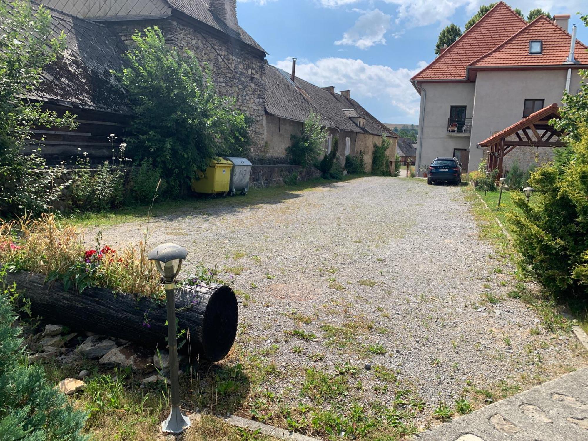 Villa Lypche Bešeňová Esterno foto