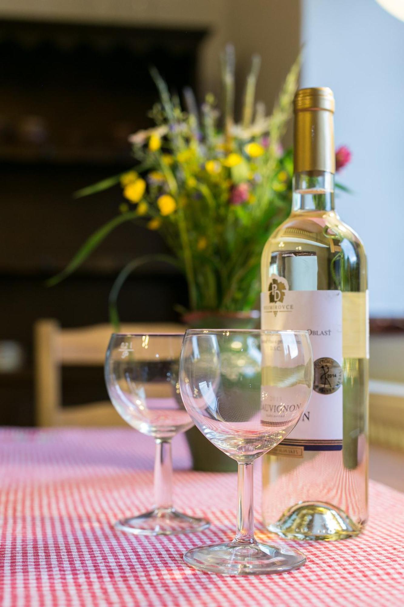 Villa Lypche Bešeňová Esterno foto
