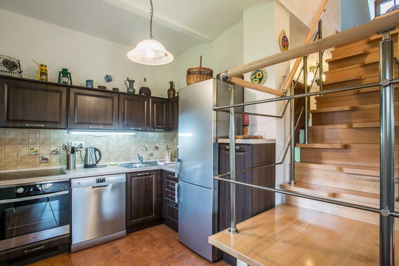 Villa Lypche Bešeňová Esterno foto