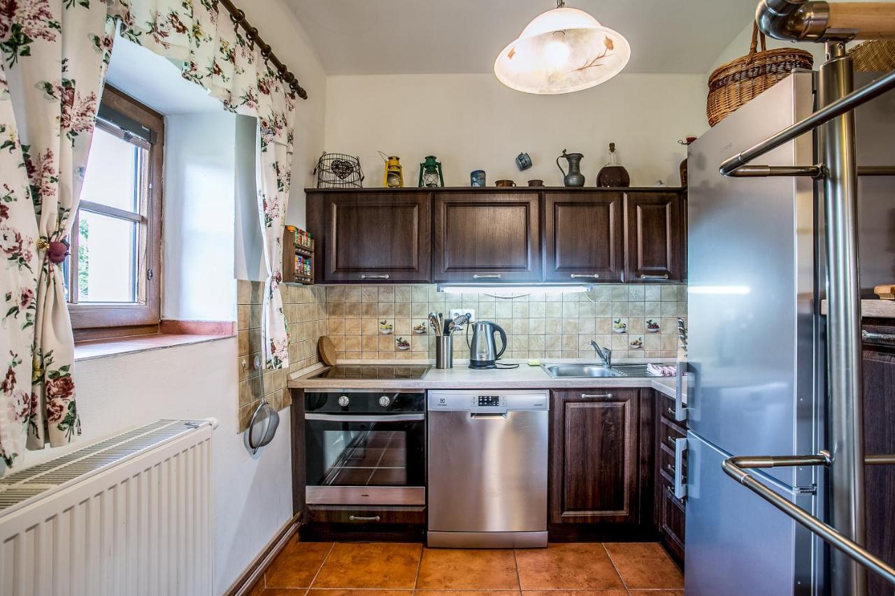 Villa Lypche Bešeňová Esterno foto